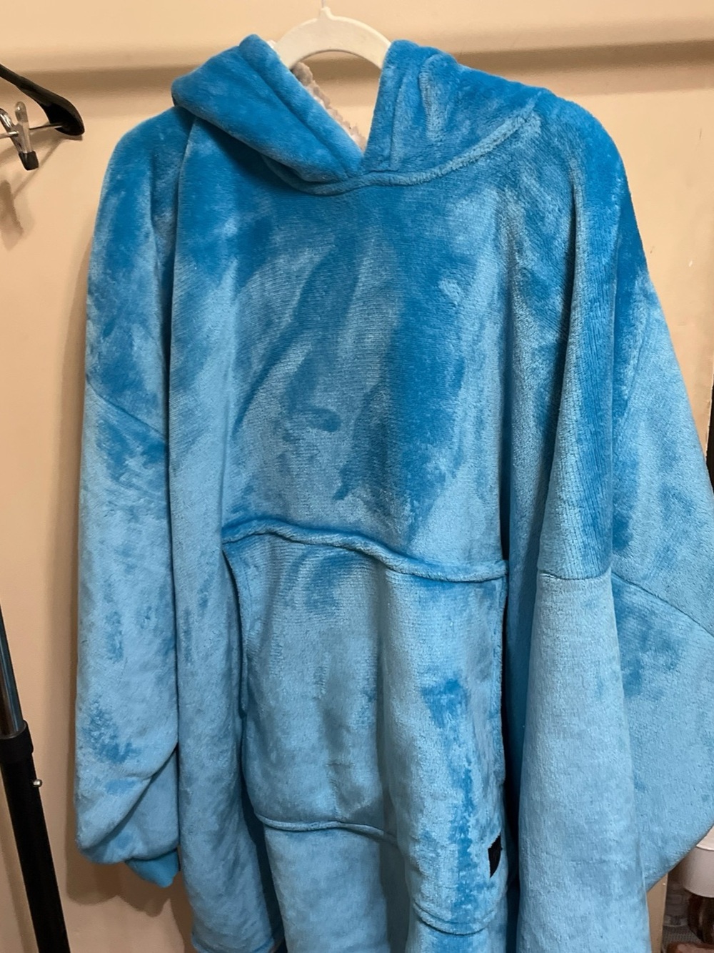 Tirrinia in Blue Plush Hooded Jacket